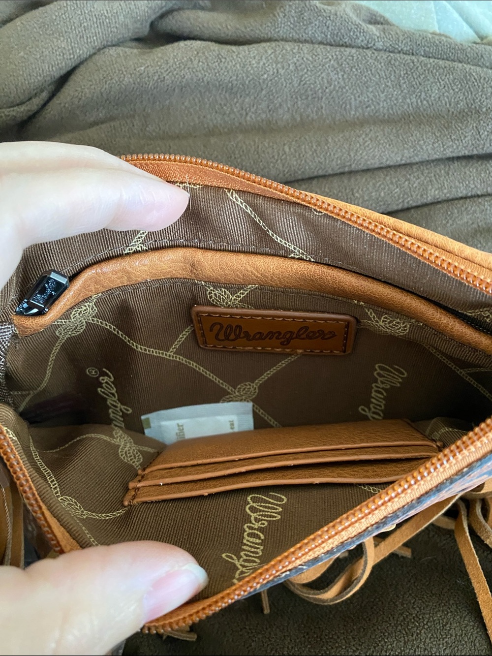 NWT Wrangler Tooled Floral Fringe Convertible Crossbody Wristlet Bag - Picture 6 of 10